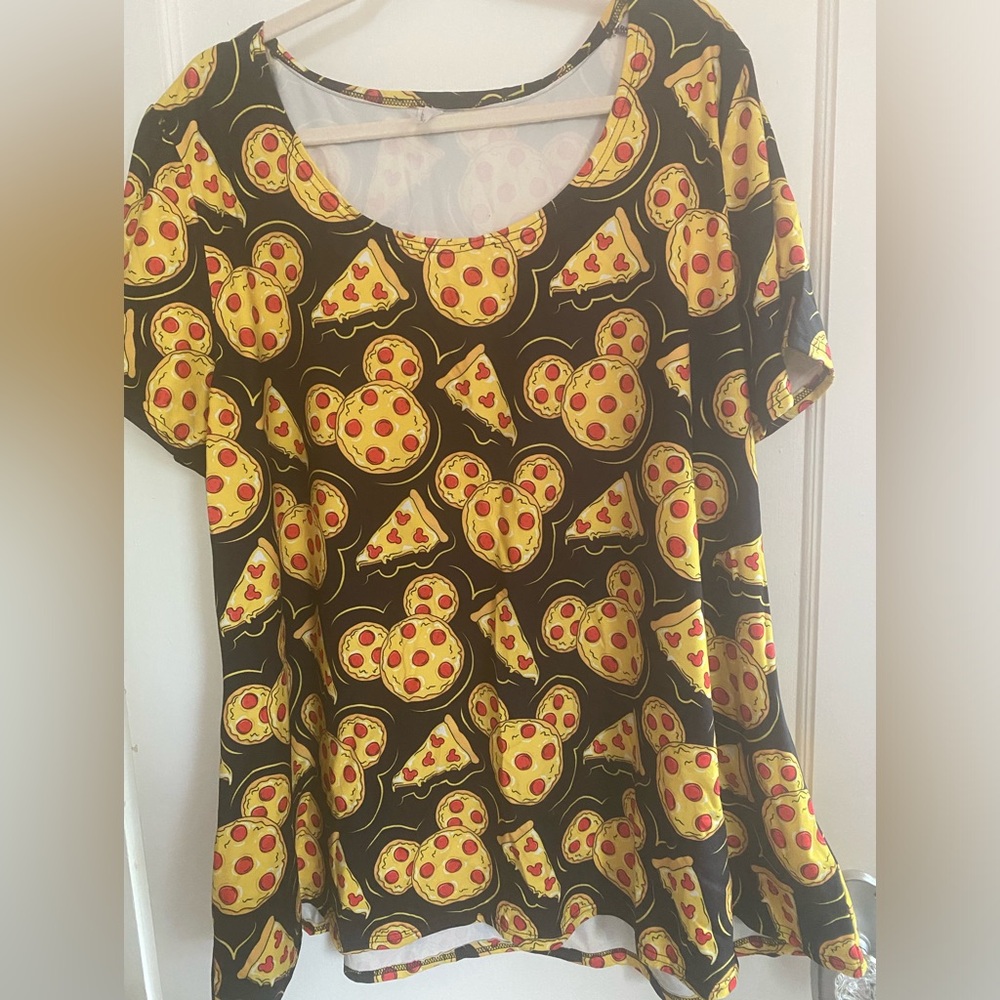 Ambrie tunic Disney pizza 3X